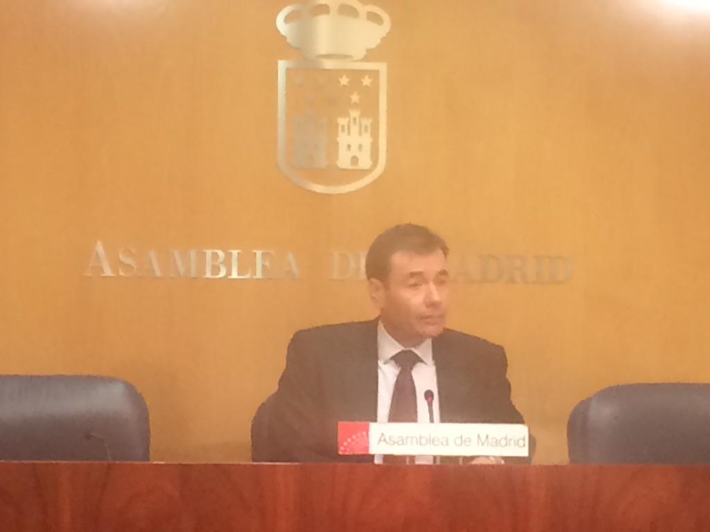 Tomás Gómez convoca a equipos d fútbol 1 y 2 División para elaborar código ético y erradicar violentos del deporte