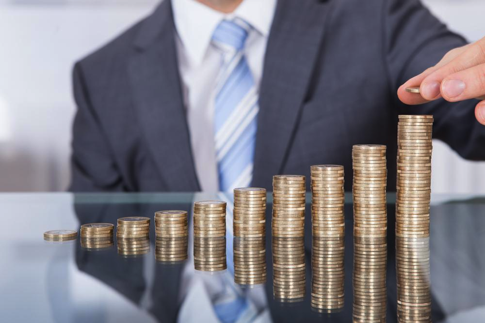 В рамках зарплатного проекта карты c российской платежной системой ПРО100 оформляются работникам бесплатно