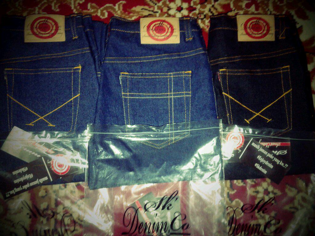 Okehhh siap dikirim buat brandalan2 @STUPIDARTILLERY biar makin ganteng. #yihaaa #supportlocalband&amp;brand