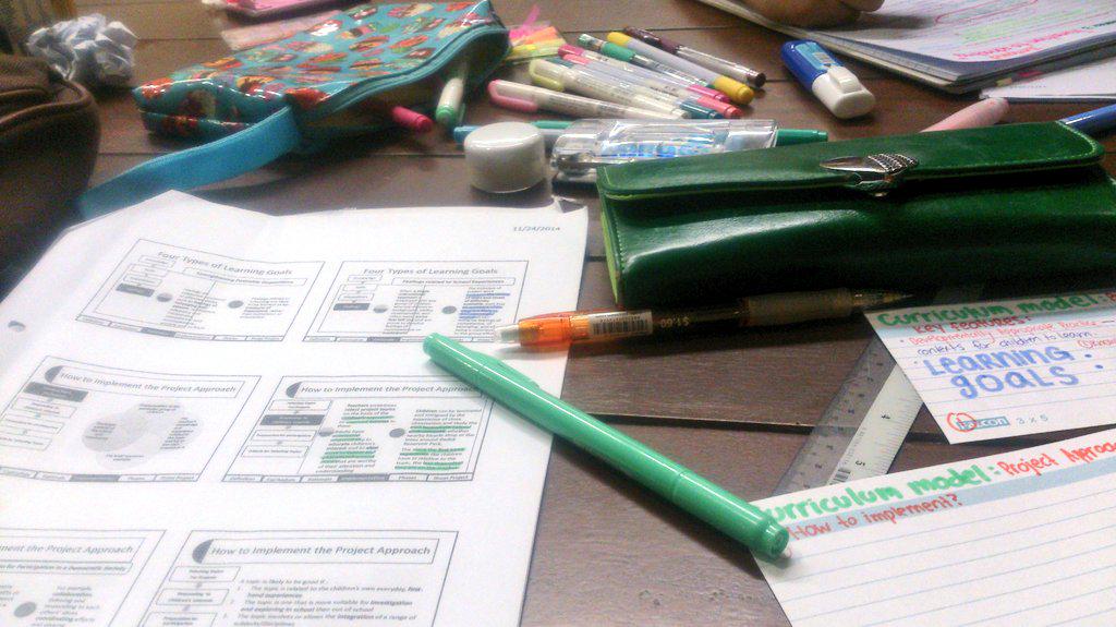 _sincerelyshine's tweet image. 8PM still in school #mstnextweek #fourtests #ohnooooooooo