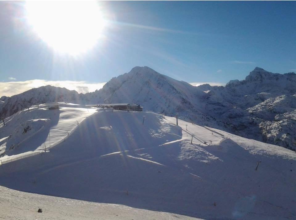 viajesalanieve's tweet photo. Que os parece el día que hace en Grandvalira? #ganasdenieve? http://t.co/OPf7uzZsep