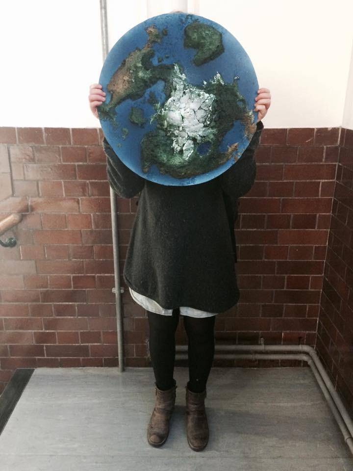 EmmaJCorck's tweet image. I've got the whole world in my hands, I've got the whole wide world in my hands #lcfperformance