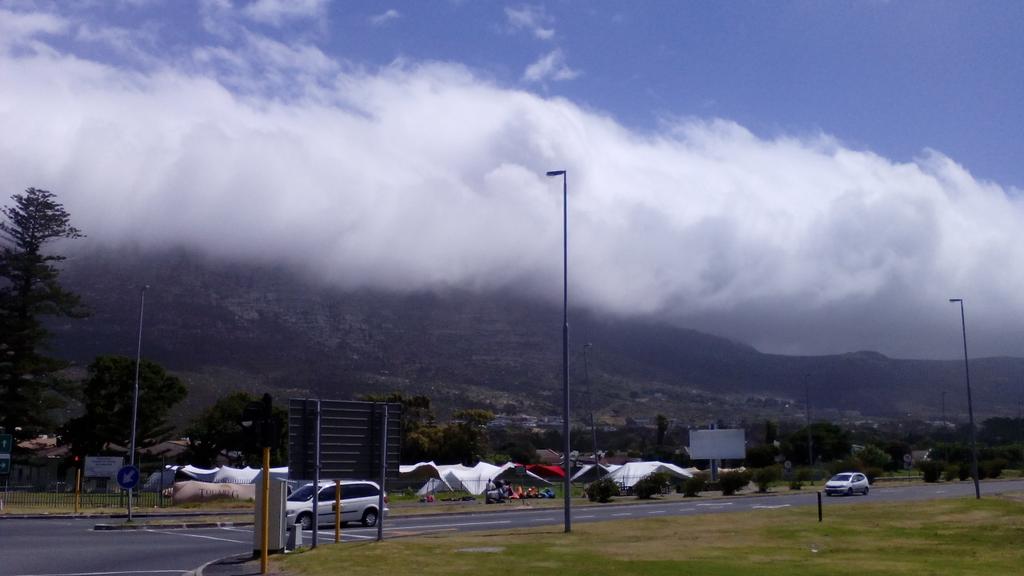 cpt_05's tweet photo. cape town http://t.co/UOeSkYbjQn