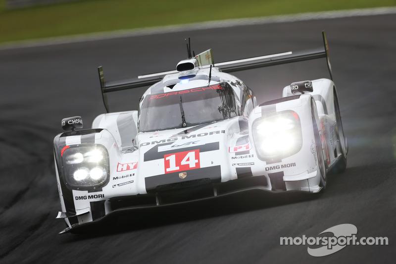 PorscheLMDHFans's tweet photo. #Mission2014 is complete, Porsche's maiden season in the @FIAWEC ended with a victory. Onwards to 2015! http://t.co/Tsyk63CgaN