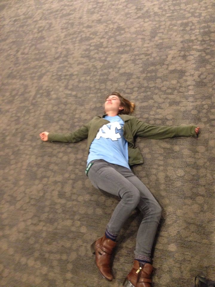 UNCSAW's tweet photo. '1200+ Bangladeshi worker deaths last year &amp; UNC admin refuse to cut ties w/ VF Corps/Jansport.' #UNClothingkills http://t.co/dGzZrJoXUM