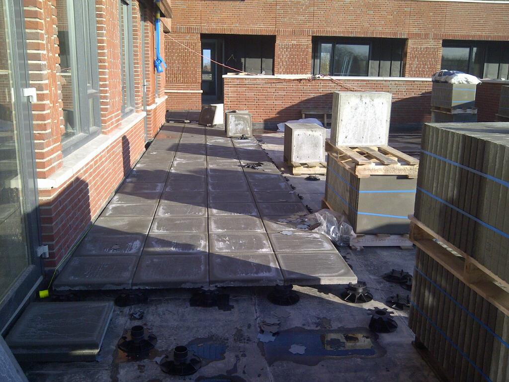 Rooflogix's tweet image. Werk in #uitvoering.  #friesland  
En dat terwijl #sinterklaas net bij Intercodam is langs geweest...Top!