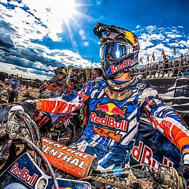 goprolab's tweet photo. GoProLab HDR Filter #goprolab #redbull #motocross #gopro #goprolabapp #labforgopro #lab4gopro #hero #hero4 #goprohero http://t.co/avxyAqkKsR