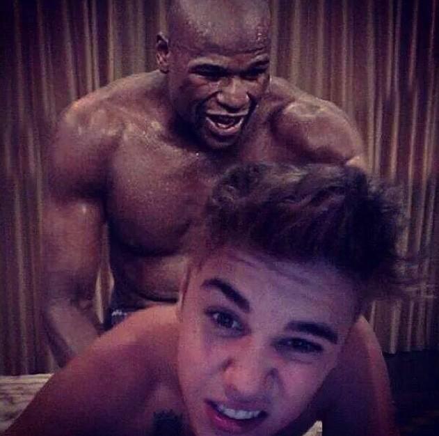 fightpacquiao78's tweet photo. Hey @Sochifella it looks like they started without you!! #FightPacquiao #FloydRhymesWithAvoid #TheBestExcuses http://t.co/mO6xN6HyiE