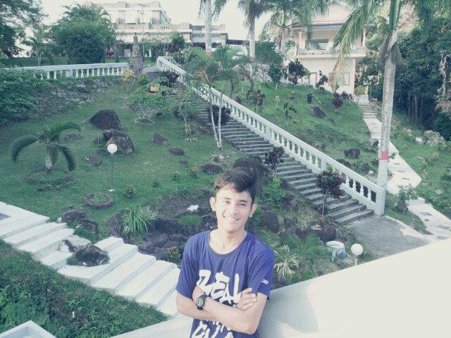 famick_Chiko tweet picture