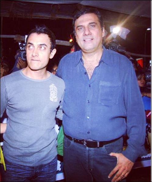 *Rare Pic *

Happy Birthday Boman Irani :) 