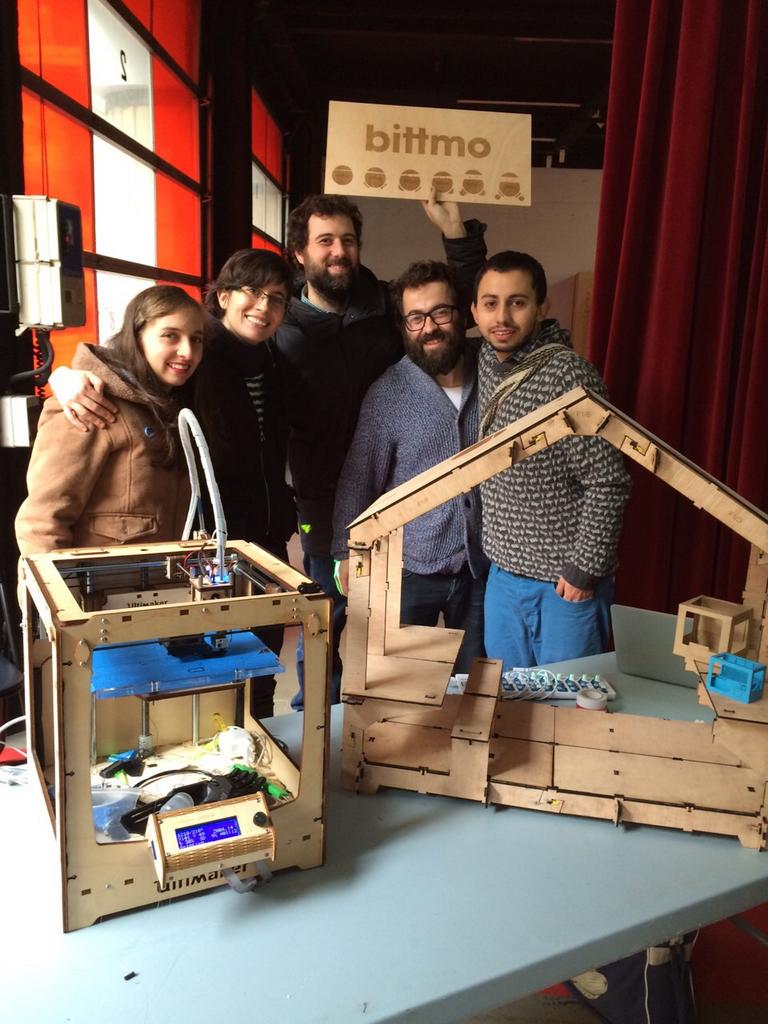 bittmopro's tweet photo. El 29 nov, presentamos en #EGINZALEAK  la maqueta a partir de @WikiHouse que  fabricamos en @BasqueFabLab @1Cotwit http://t.co/HdReIVu1Vn