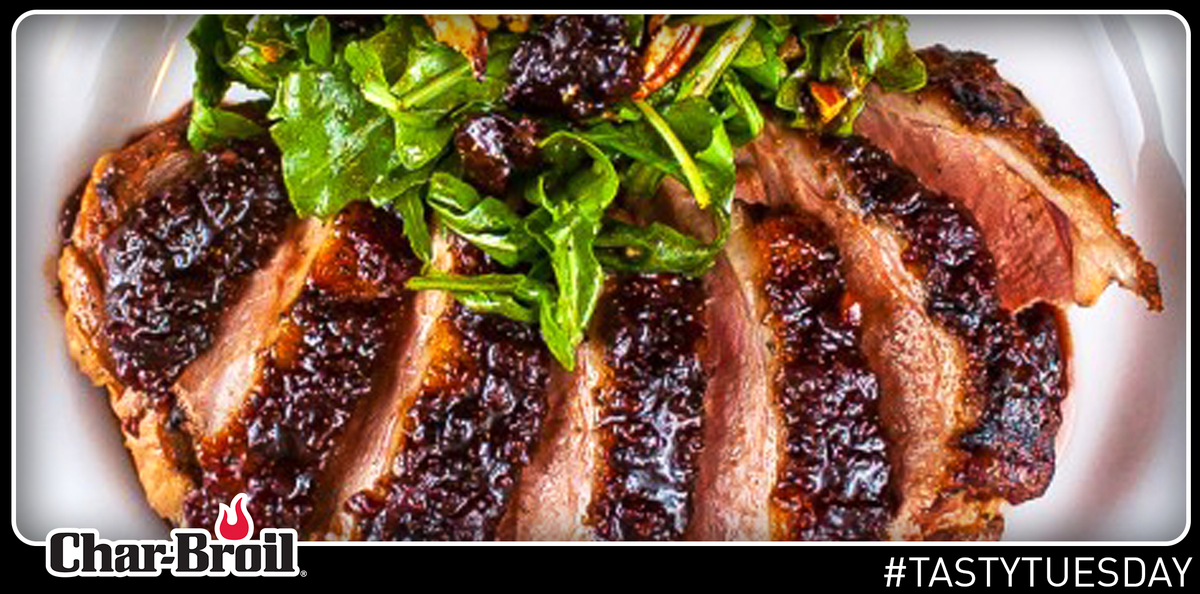 AMOSFERNANDEZ21's tweet photo. “@Charbroil Boneless duck breasts #onthegrill http://t.co/tJOxQcQQ7a http://t.co/0l8NH6nMcs” now that just looks ridiculously good!