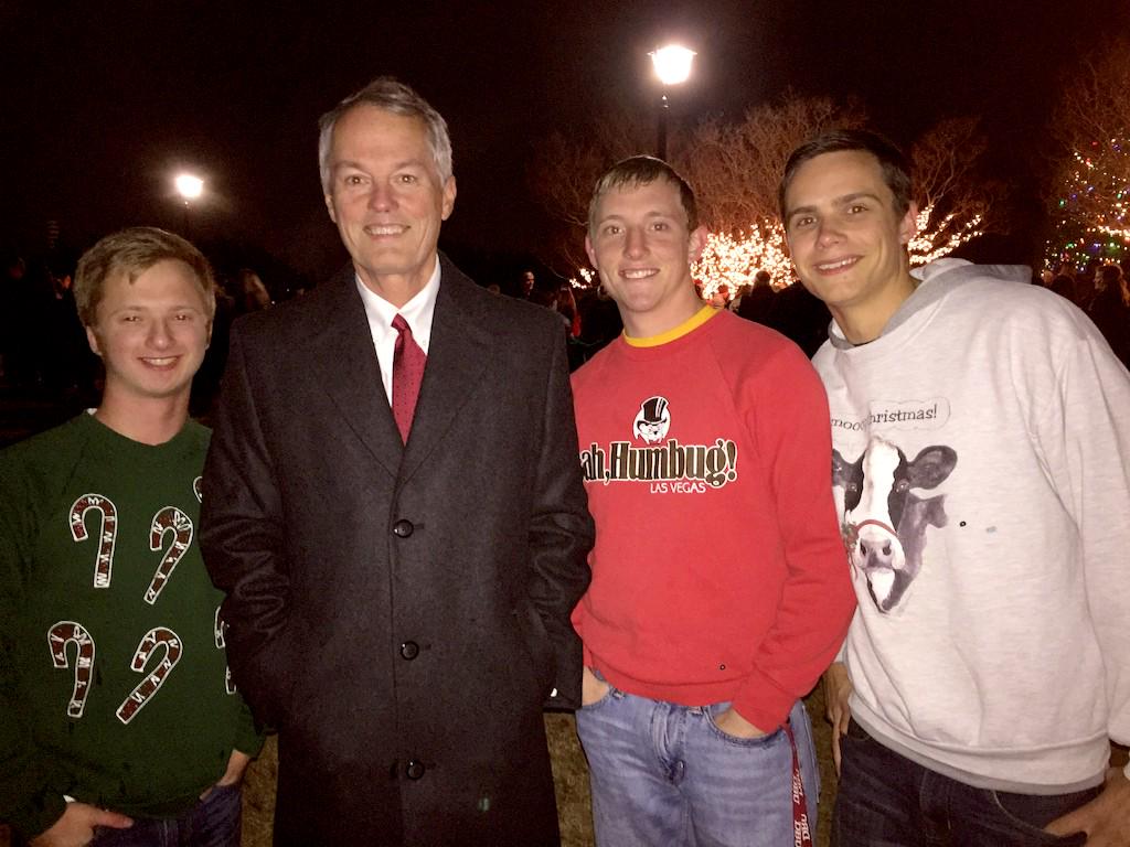hhgarner_1's tweet photo. Love these boys! Cherishing my last few weeks with the roomies @davidthekaylor #twitterlessJD #twitterlessGary http://t.co/5hUskCP1IA