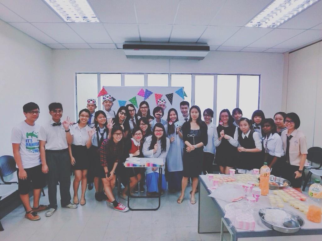 Mandykongggg's tweet photo. #backtoschool #sem2 #dpr3 🎒📚👟☀️ http://t.co/l6Zs0mEwTg