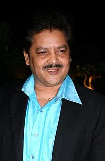Muhte em ses Udit Narayan n dün do um günüymü .Happy Birthday. 
