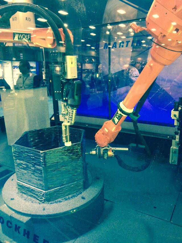 BrianWFoy's tweet photo. MT @ncdmmralph: #DMC2014 @LockheedMartin unveils robotic simultaneous additive and subtractive manufacturing http://t.co/6drXOTv8wb
