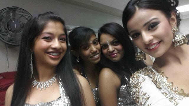 Tashy19_Shimmer's tweet photo. @Mahima12Makwana , the most wonderful, gorgeous &amp; humble celeb ever ... :) such an amazing person ..Im ur num 1 fan! http://t.co/8EdwRK7cyp