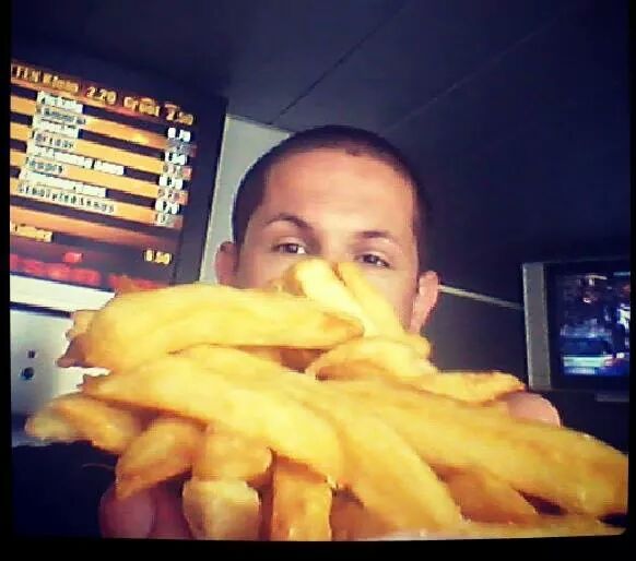 tivolifrituur's tweet photo. #weekvdfriet #selfriet http://t.co/gVmk7AH7dw