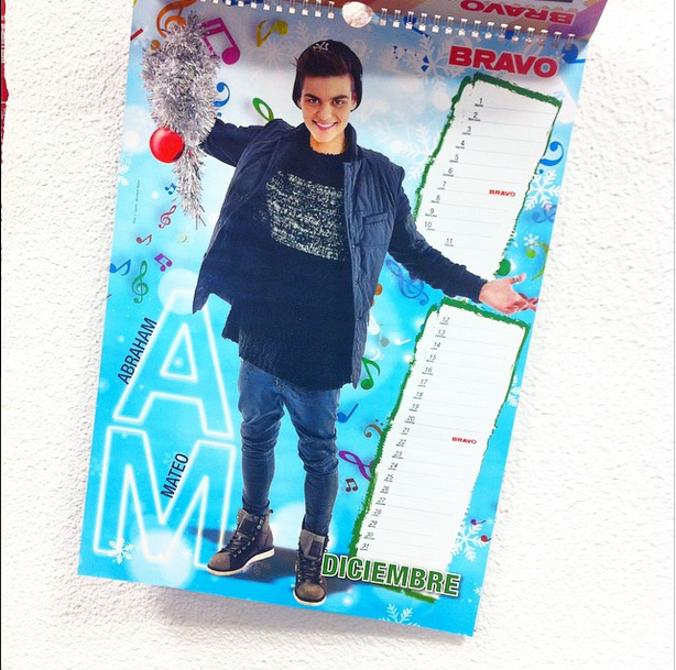 Bravoxti's tweet photo. .@abrahammateomus es el prota del mes de diciembre en el calendario XXL ¡Ya en el quiosco! http://t.co/OMWv7LLxla http://t.co/0VBImegk8f
