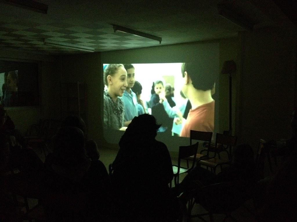 MarieHLille's tweet photo. Ça swingue rumba et merengue @CoexisterLille dvt #dancinginjaffa bel exemple d'apprentissage du #VivreEnsemble #peace http://t.co/RsYqm43Czz