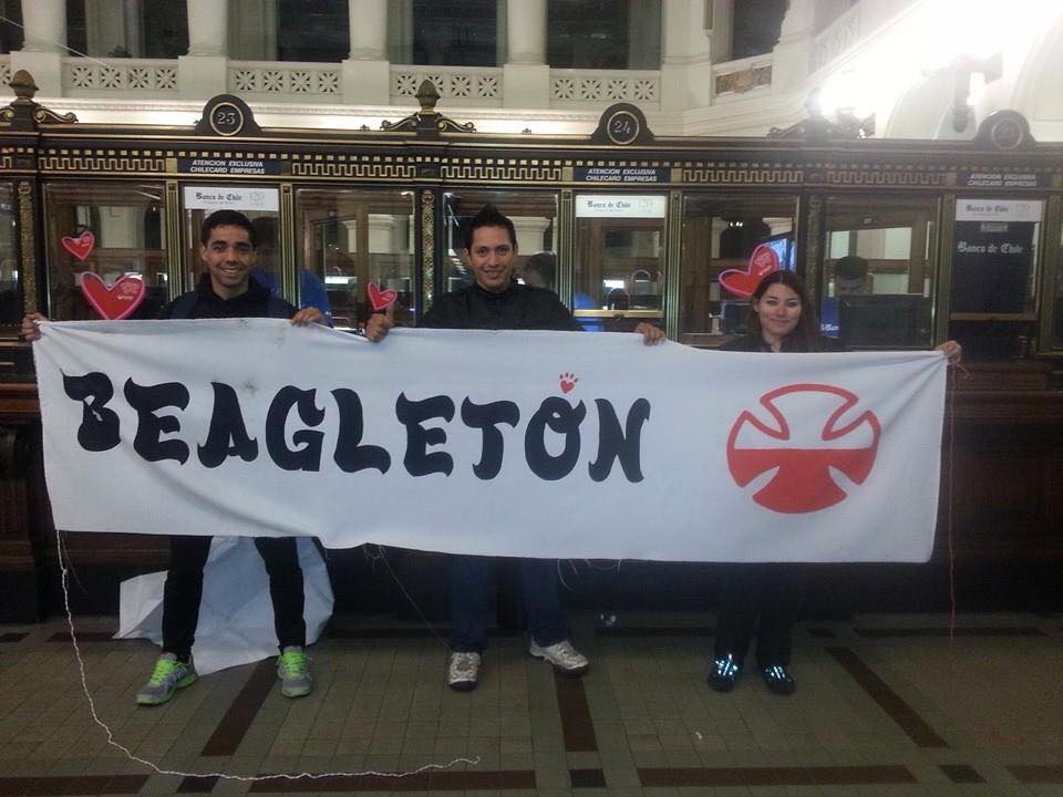 beaglechile2014's tweet photo. EN EL BANCO HACIÉNDONOS PRESENTES http://t.co/Lz73OFY4vo