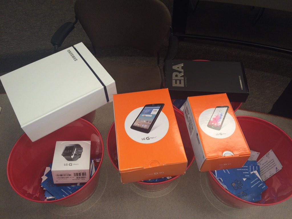 mizzou_made's tweet photo. We hope you're enjoying your day, but Mizzou Made is about to make it a lot better. The raffle for these start soon! http://t.co/uBRhpwmf7M