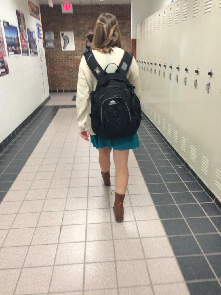 jackie_kochan's tweet photo. "Child, let me remind you that the temperature is too damn low for those legs to be showing" http://t.co/yVnG4IIua5
