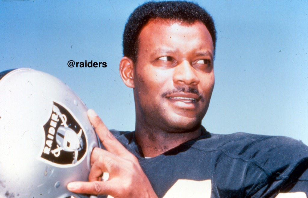 Happy birthday to Raiders Legend and Willie Brown! 