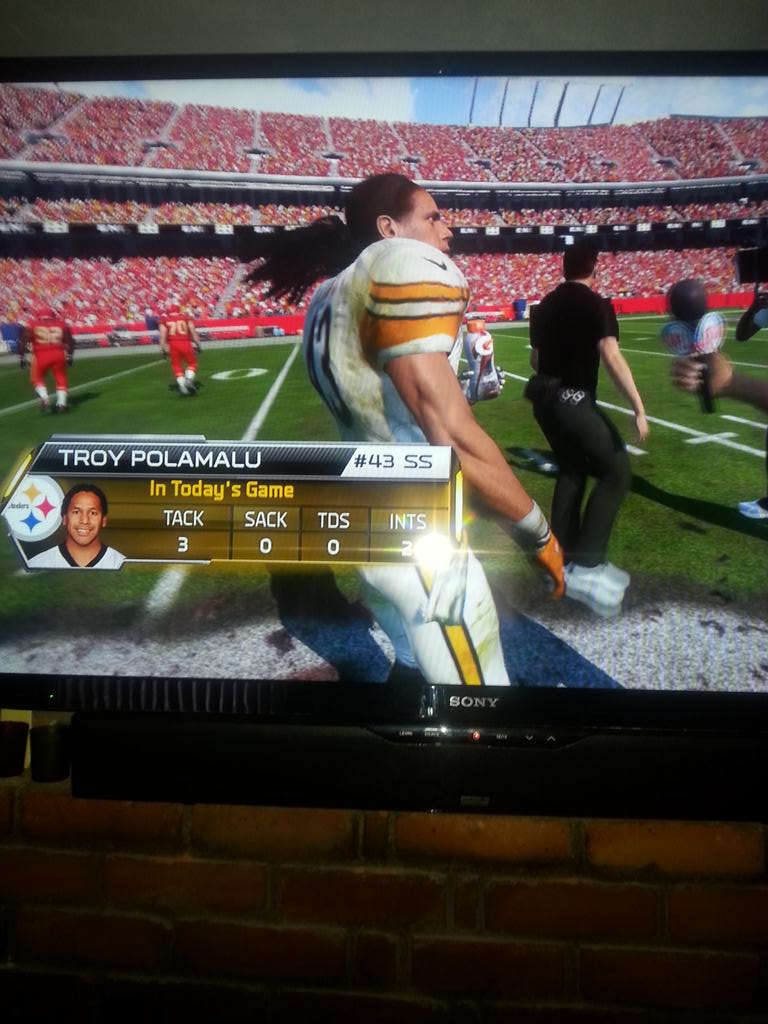 MouthPieceTheMC's tweet image. Long Hair, I Dont Care. Good lookin Troy 4 that W!!!! #2Ints