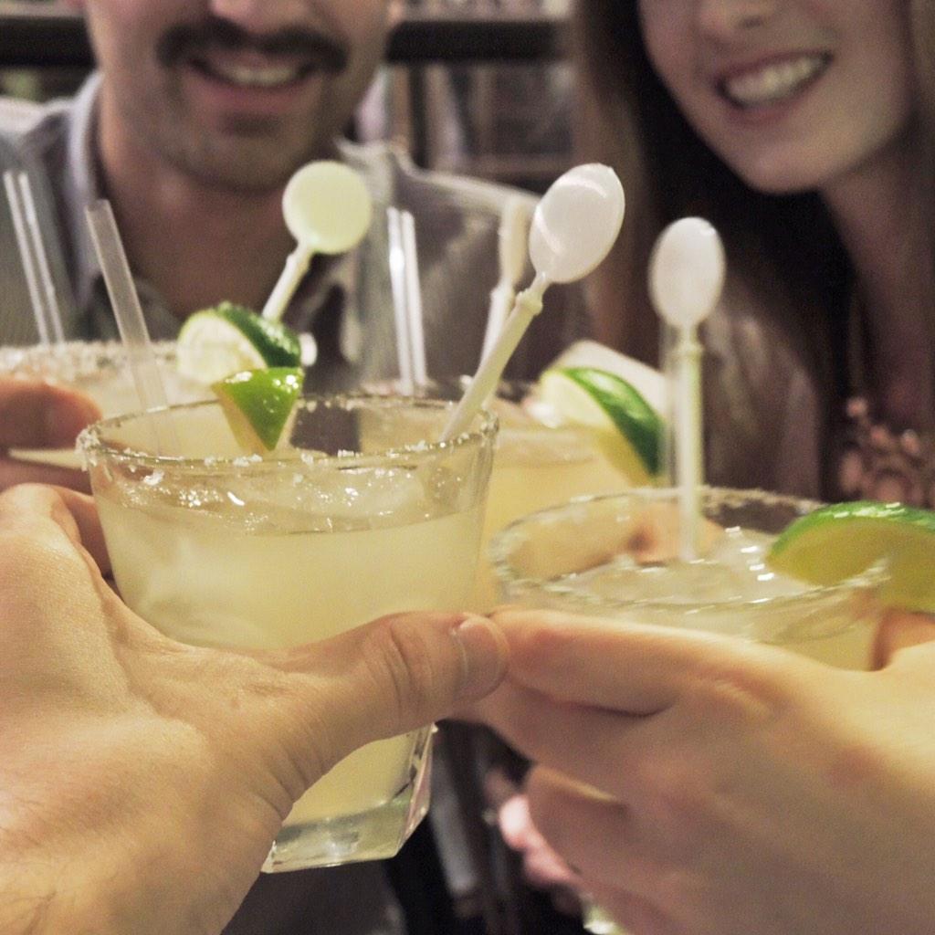 HelloRoompal's tweet image. It may only be Tuesday, but we're gonna hit the margaritas anyway. #Flatmates #SpotTheMo