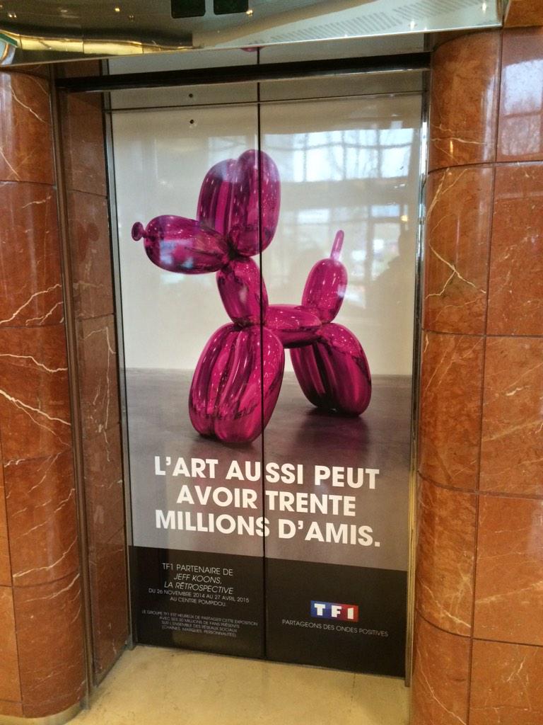 csommet's tweet photo. #JeffKoons est dans la place #TourTf1 http://t.co/2nsSL1Xs2F