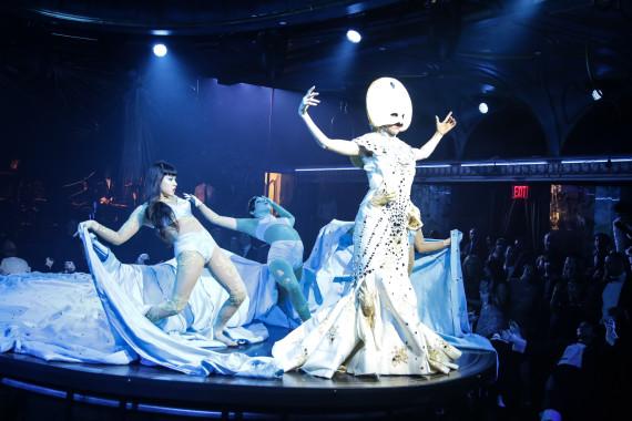 HuffPostArts's tweet image. 25 must-attend events at Art Basel Miami Beach 2014 #ABMB #ABMB14 huff.to/1y4AMhV