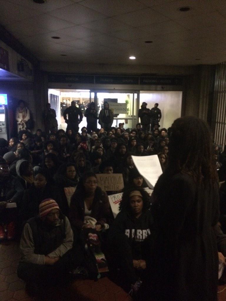 ToLiveUnchained's tweet photo. DC Action RIGHT NOW! @ Union Station #DCFerguson #ThinkMoor #HowardU #BlackLivesMatter http://t.co/zZecxNdEow
