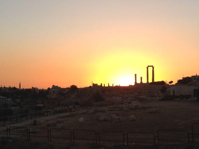A letter from #Jordan, the safe haven of the #MiddleEast #ttot. RT.
wnolondon.net/2014/11/23/a-l…