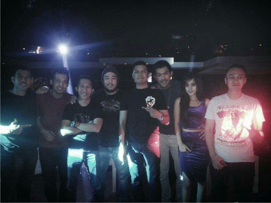 thank's <a href="/SOBBERS_CLUB/">Sob</a> for supporting us, remembering great night ex imperial music