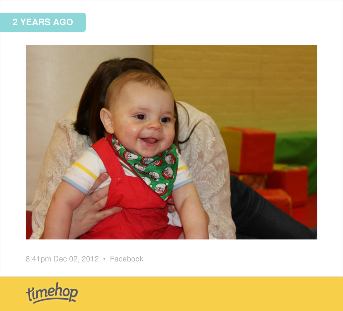 kelly197925's tweet photo. omg look how little my little man was. http://t.co/mO0VVT00X7 http://t.co/OJAhQWNCum