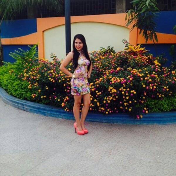 AmbarFlores03's tweet photo. Entrevista ♡ candidata a reina http://t.co/ZS1N8qE9Py