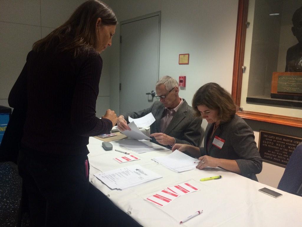 BlueStarFamily's tweet photo. Registration is underway for our #BSFNetworksLive event! Special thanks to @ATT @MSEPjobs http://t.co/dXE8y3tVP1