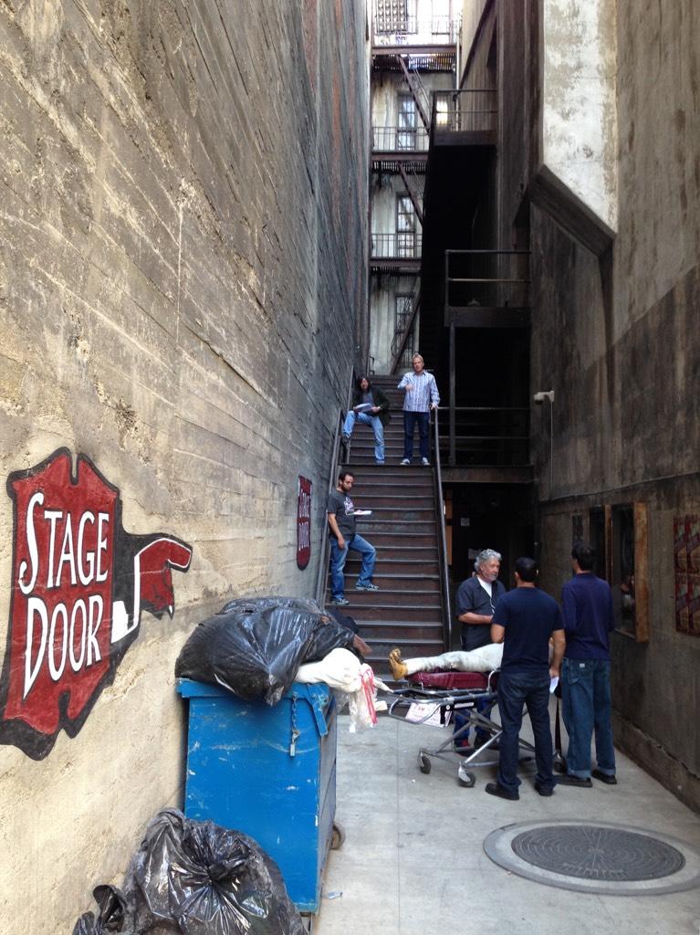 7x09 "LAST ACTION HERO" post-ep bts pics & tweets B34GfbhIAAA8fau