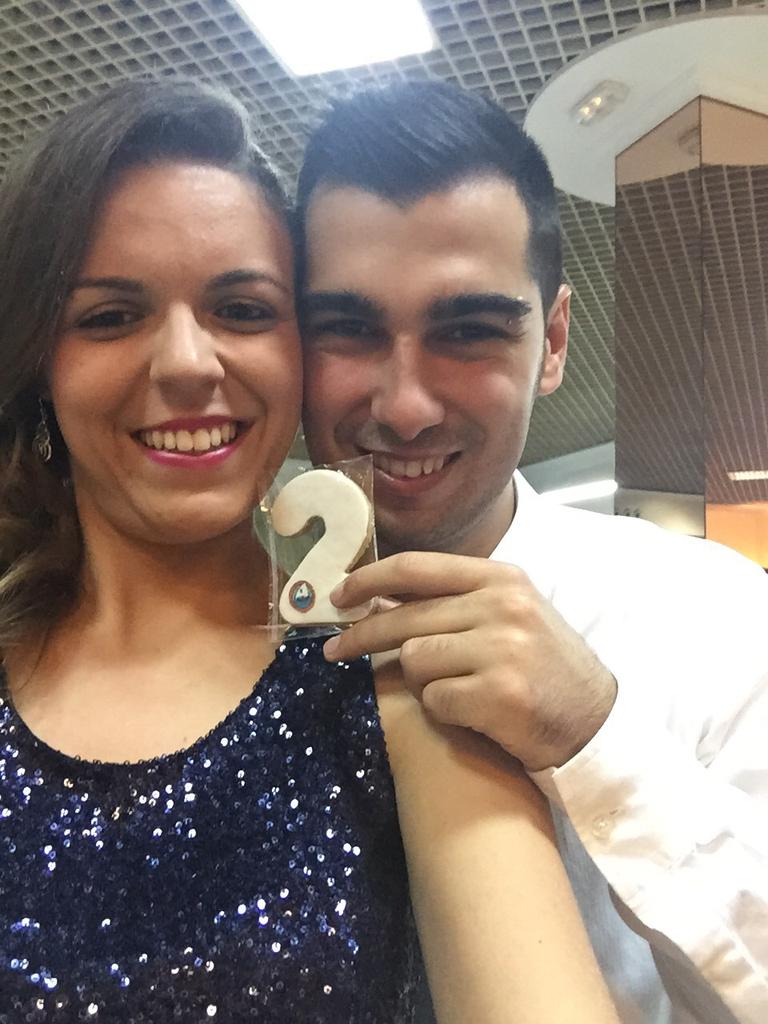 VictorMM0809's tweet photo. Es arribar a casa i tot em recorda el dia tan especial que és hui. Et vull. @Marina_Fuertes http://t.co/FAtJKNzBjB