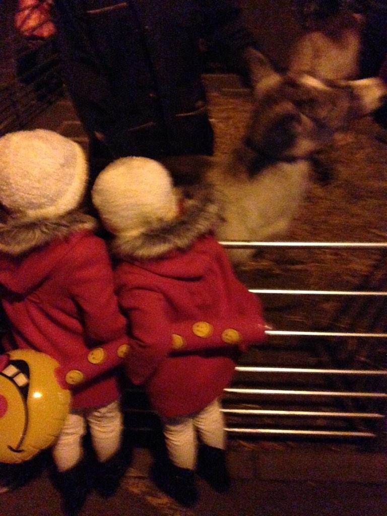 Gemma27G's tweet photo. @Blackwood_PS, @NurseryBPS, Isabelle &amp; Katelyn had a lovely time at their #supperwithsanta at the school, thankyou http://t.co/Ucs6IIUGLu