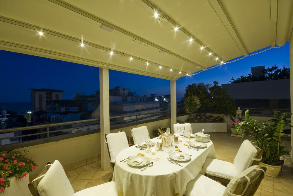 LiAwnings's tweet photo. @hamptonsmedia @Hamptons  check out our #luxurious #retractablepergolas for your #backyard #patio 1-888-95-SHADE http://t.co/5VuMOLsq99