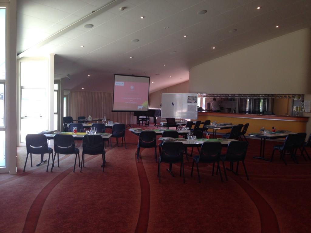 bushell_caro's tweet photo. Ready 4 first DNZ/DWN Goal setting session in # Kerikeri. @DairyNZ @women_dairy @deeandrani http://t.co/hkcjIxWhdn