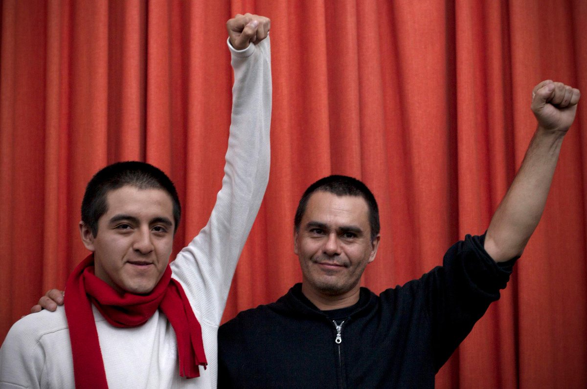 XHespanol's tweet photo. Juan Daniel López y #LawrenceMaxwell durante una conferencia de prensa en la Ciudad de México. (Xinhua/@AlejandroPai) http://t.co/thv27XnPkp