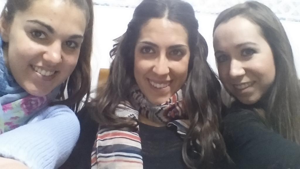 Lurditas22's tweet photo. De vinitos alemanes con @macarenagavilan y @katabamo http://t.co/NXBNOhoP8x