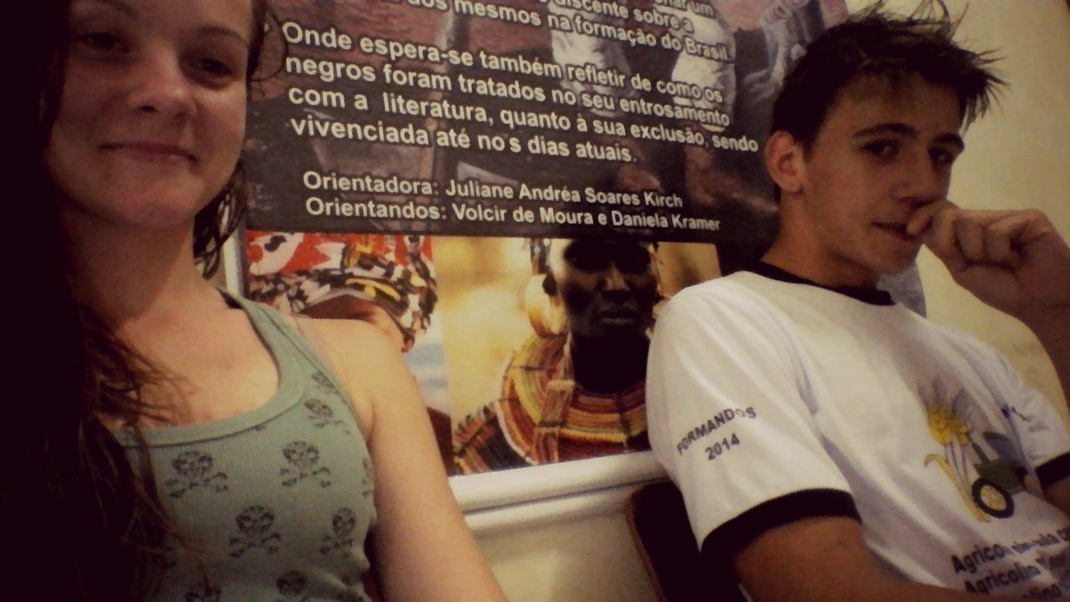 _denilorenzatto's tweet photo. #Vizinho #Parceria #ExPrimo #CFR 😎😄 @luuh__baalees http://t.co/dKwa8sHnQA