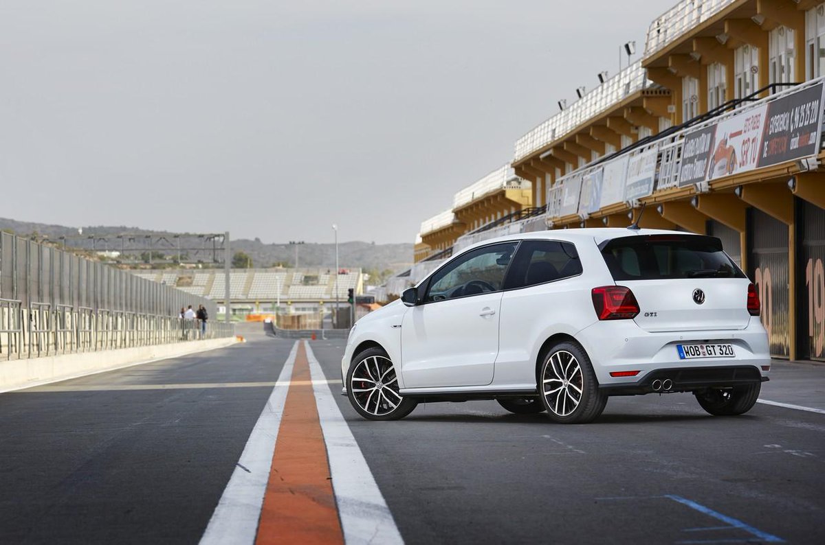 VWVolcenter's tweet photo. ¡El nuevo #VWPolo GTI ya está disponible en #Volcenter! Nuevo álbum en el @CircuitValencia: http://t.co/oGz2EL1yfA. http://t.co/ltKze2RmcO