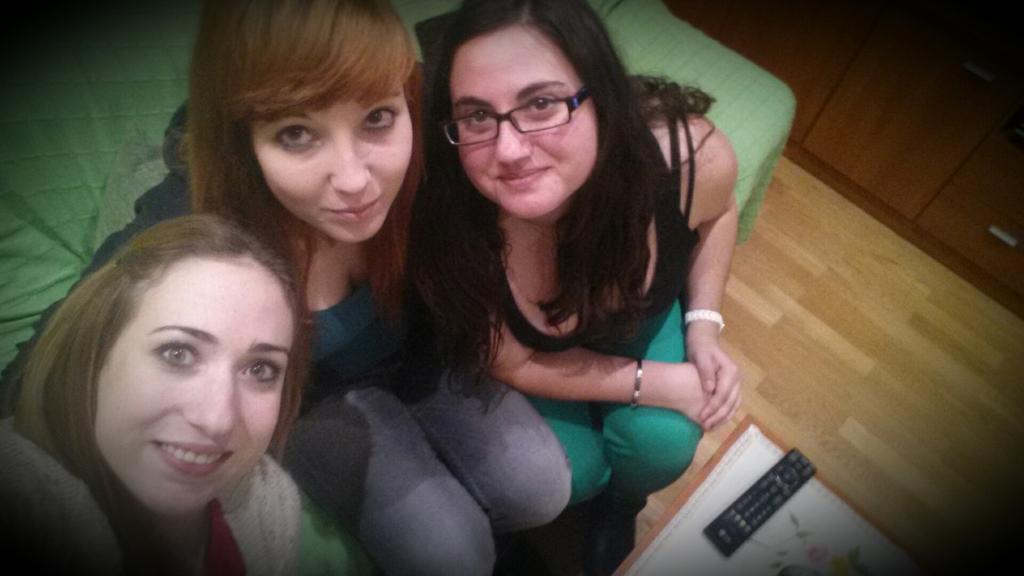 Lauu720's tweet photo. "@crislara93: De cumpleaños 😊 #cenitarica #cumpleañera #conpatitoya #felicidades http://t.co/7hjQkDqVzr"