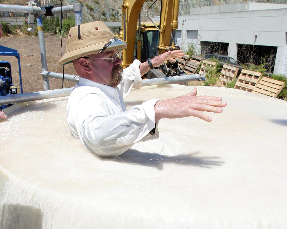 MythBusters's tweet photo. Watched all 25 free eps? Take the #GiftBusters test for a chance to win a signed prize pack! http://t.co/TAr9mEjCpV http://t.co/LVTbYWQ6uV