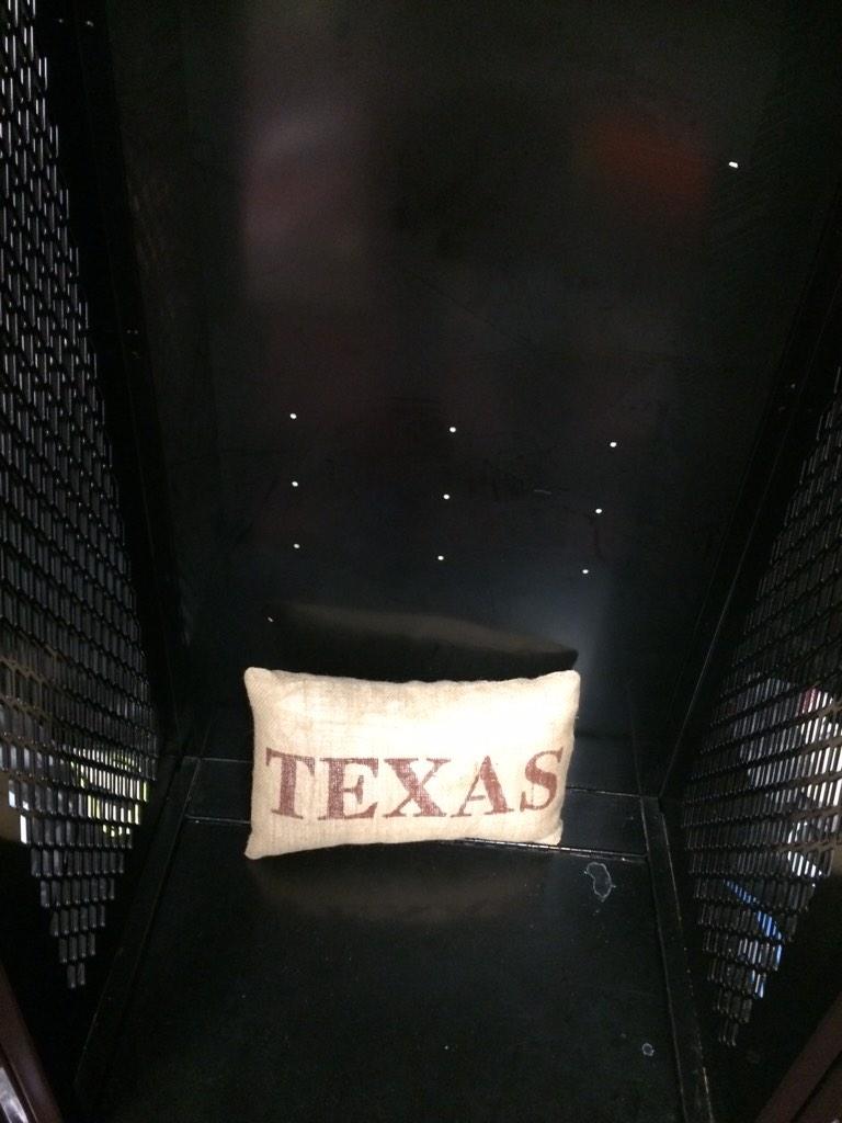 Dalquesting's tweet photo. Texas themed locker #DOITFORTEXAS #TEXAS>USA http://t.co/Z4gLJboQhZ